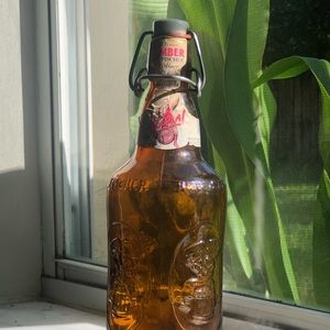 🌺VINTAGE FISHER EMBOSSED AMBER GLASS BOTTLE